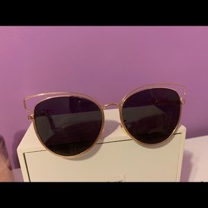 Black shade Gold Trim fashion sunglasses